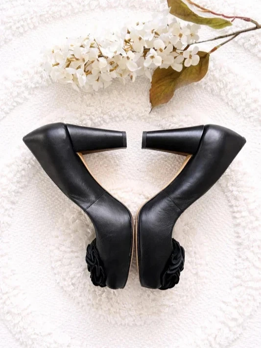 Escarpins Unisa cuir noir T36 élégants talons confort très bon état” style et élegance